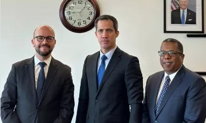 Guaidó con Juan González y Brian Nichols