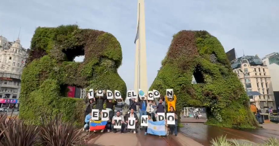 “¡Todo el mundo con Edmundo!”: Venezolanos en Argentina demostraron su apoyo al candidato