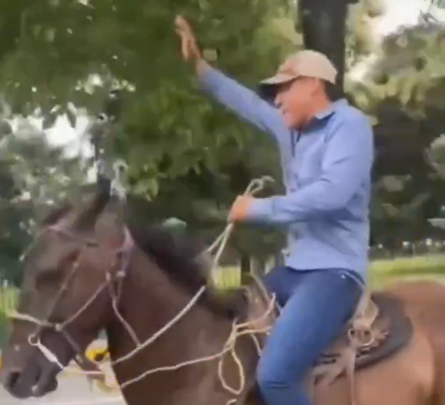 Barinas | Funcionarios intentaron llevarse los caballos que participaron en caravana por Edmundo González