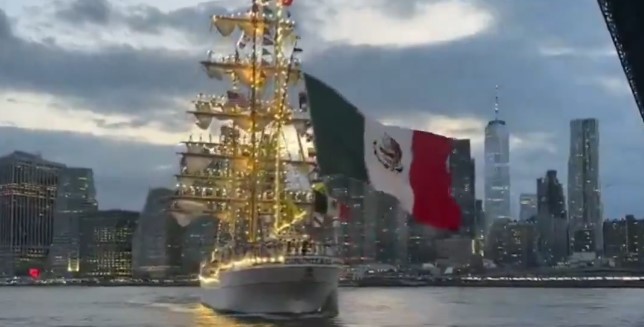 Dos muertos y 22 heridos tras colisión de buque de la Armada de México contra puente de Brooklyn
